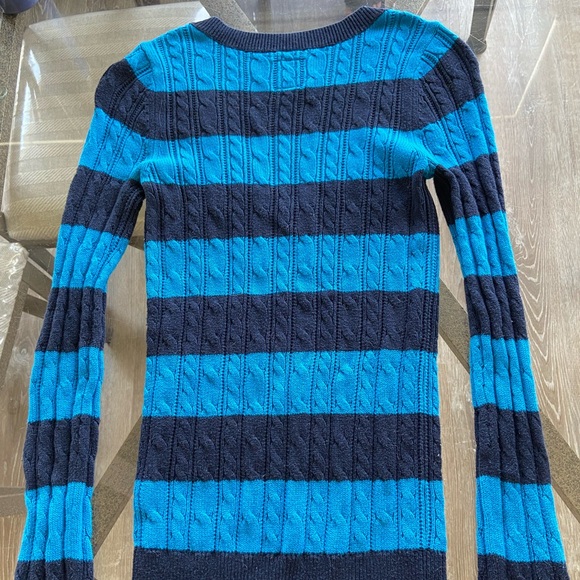 American eagle outfitters sweater - Picture 3 of 6